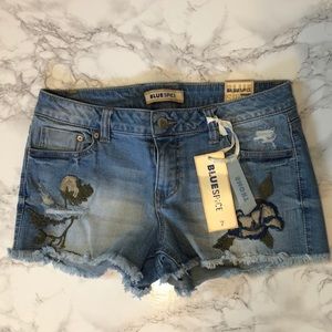 Blue spice short denim shorts